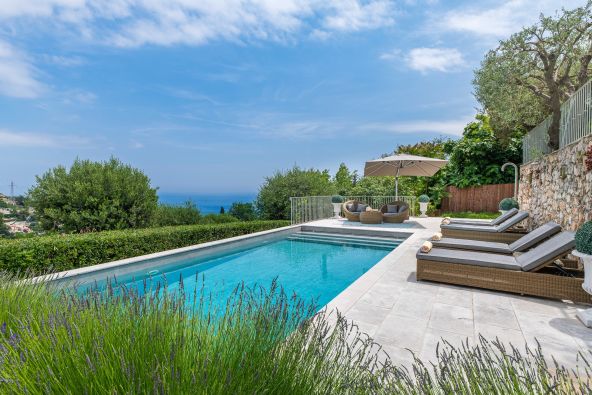 luxury villa 8 Rooms for sale on LA TURBIE (06320)