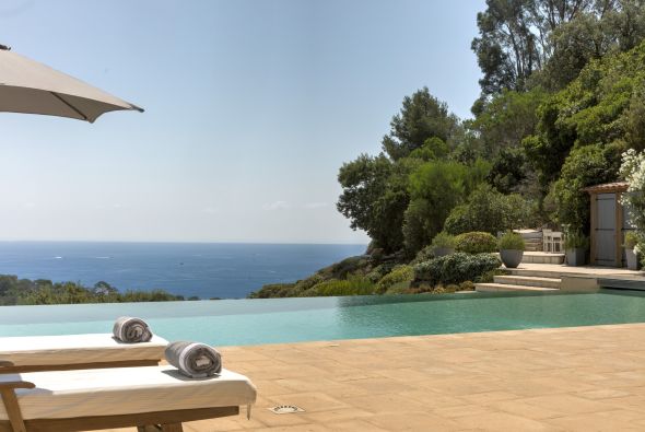 luxury villa 10 Rooms for sale on CANNES (06400)