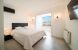 luxury apartment 4 Rooms for sale on CANNES (06400)